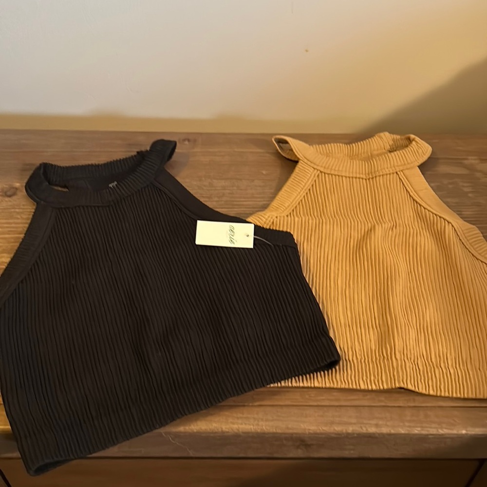 NWT Aerie by American Eagle crop top bundle Size Small